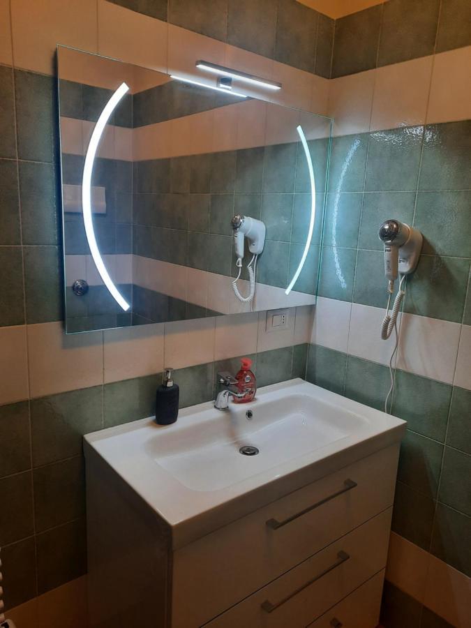 Casa Leonardo Airport Hotel Azzano San Paolo Bagian luar foto